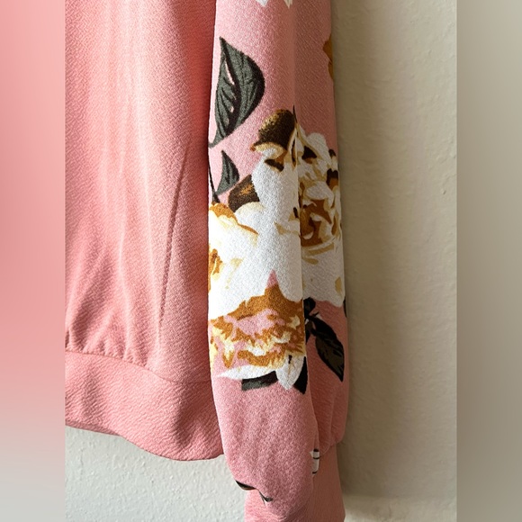 Pink flower sweatshirt - Picture 4 of 4